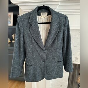 Ladies Blue Elements Exclusively Spiegel tweed wool blend blazer. Size 8P
